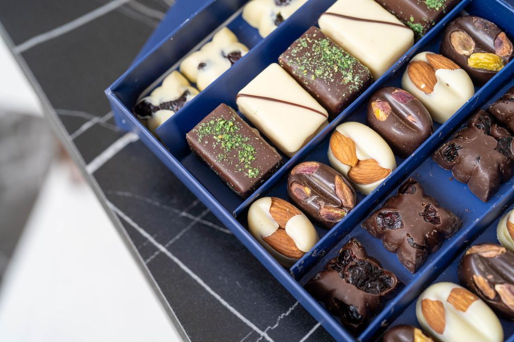 10 Respectful Gift Ideas for Japanese Hosts & Host Families 3 Elegant assortment of almond chocolates